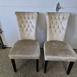 4 Beige Luxiourious Chairs, Dining Room Chairs 