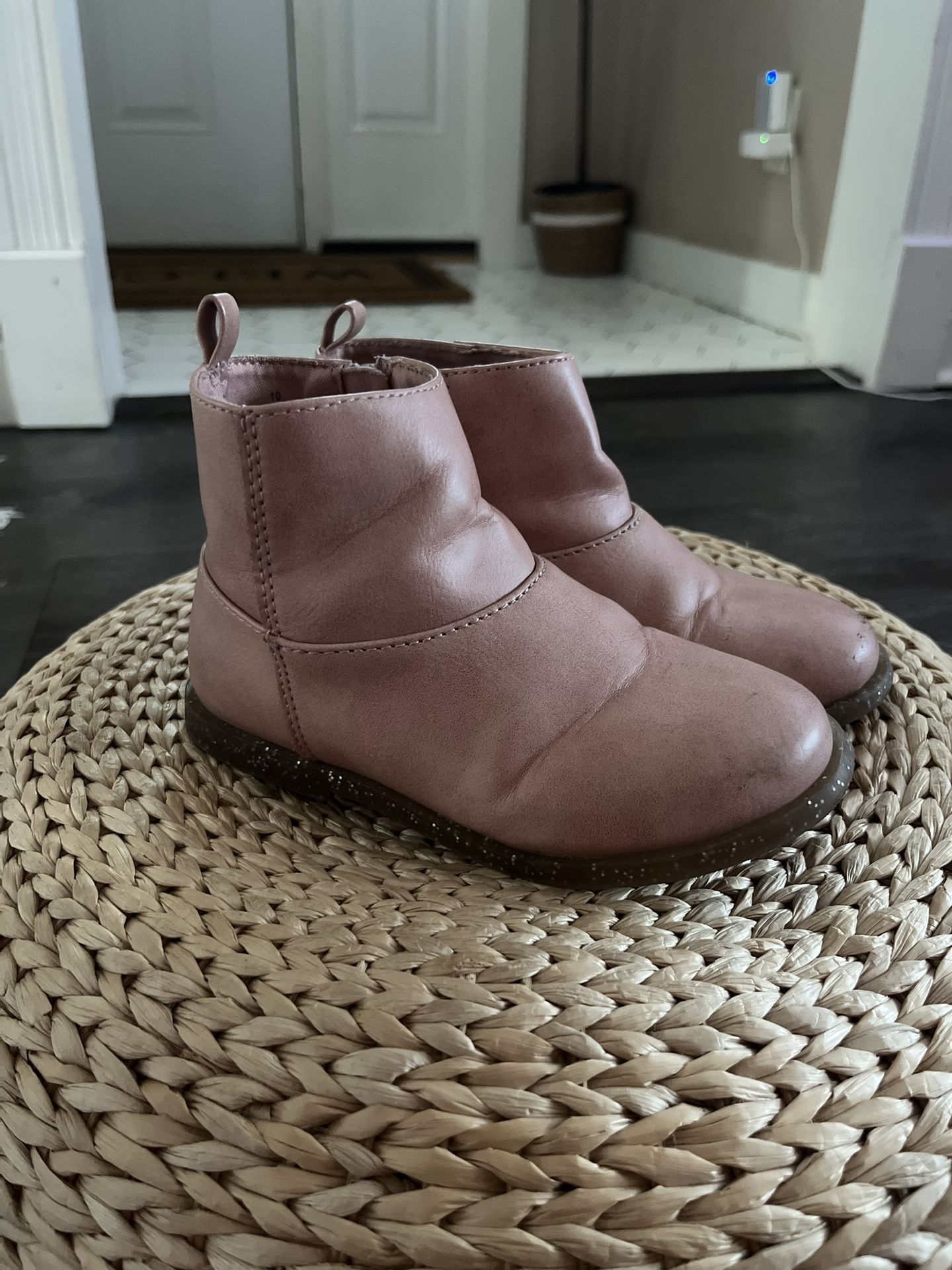 Little girls pink booties size 10T