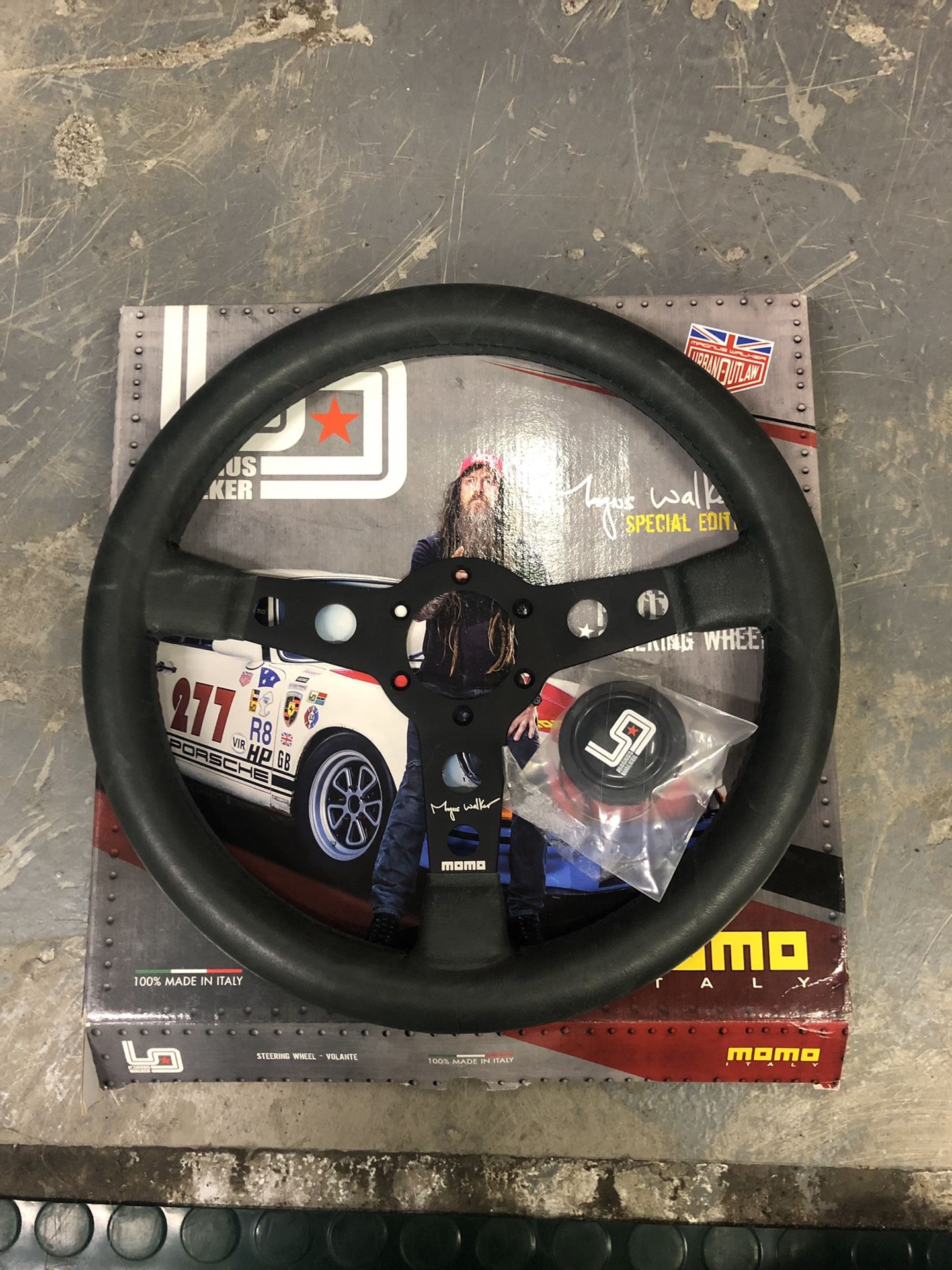 MOMO prototipo Magnus Walker - Limited Edition