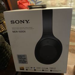 Brand New in Box SONY Wireless Noise Canceling Stereo Headset/Headphones Model MDR-1000X