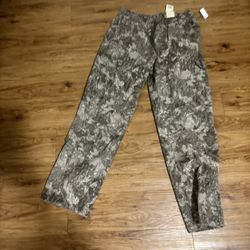 cargos camo
