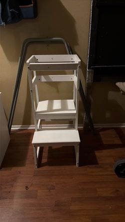 White Wooden Kids Step Stool