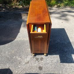 Folding table and chairs. Vintage.