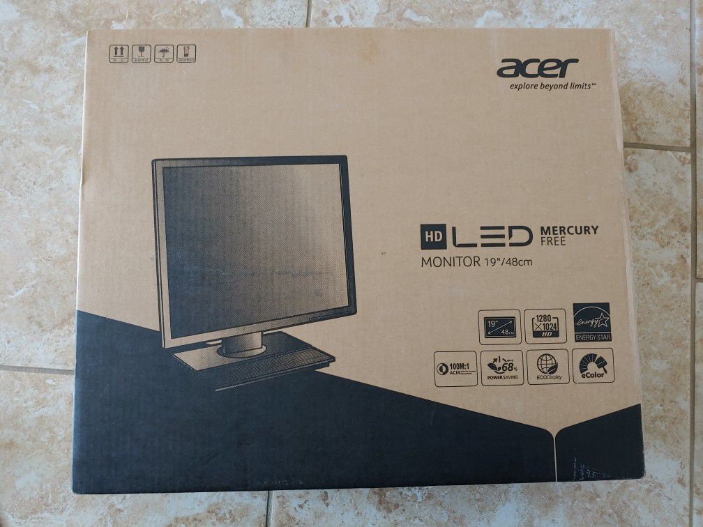 19" Acer Computer Monitor