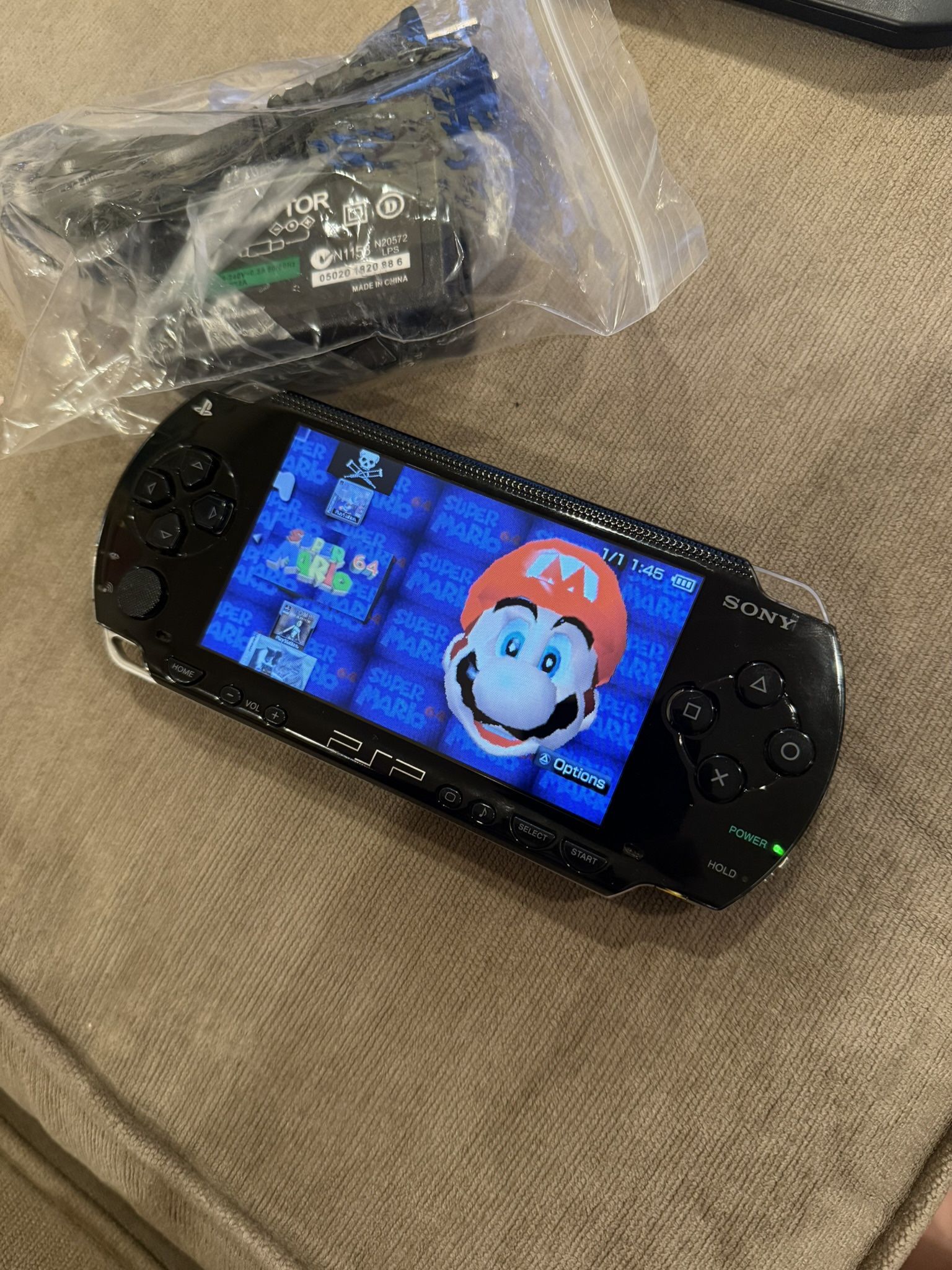 Black Modded Sony PSP 1000 w/ Battery And Charger (PSP PS1 GBA SNES 700+ Games)
