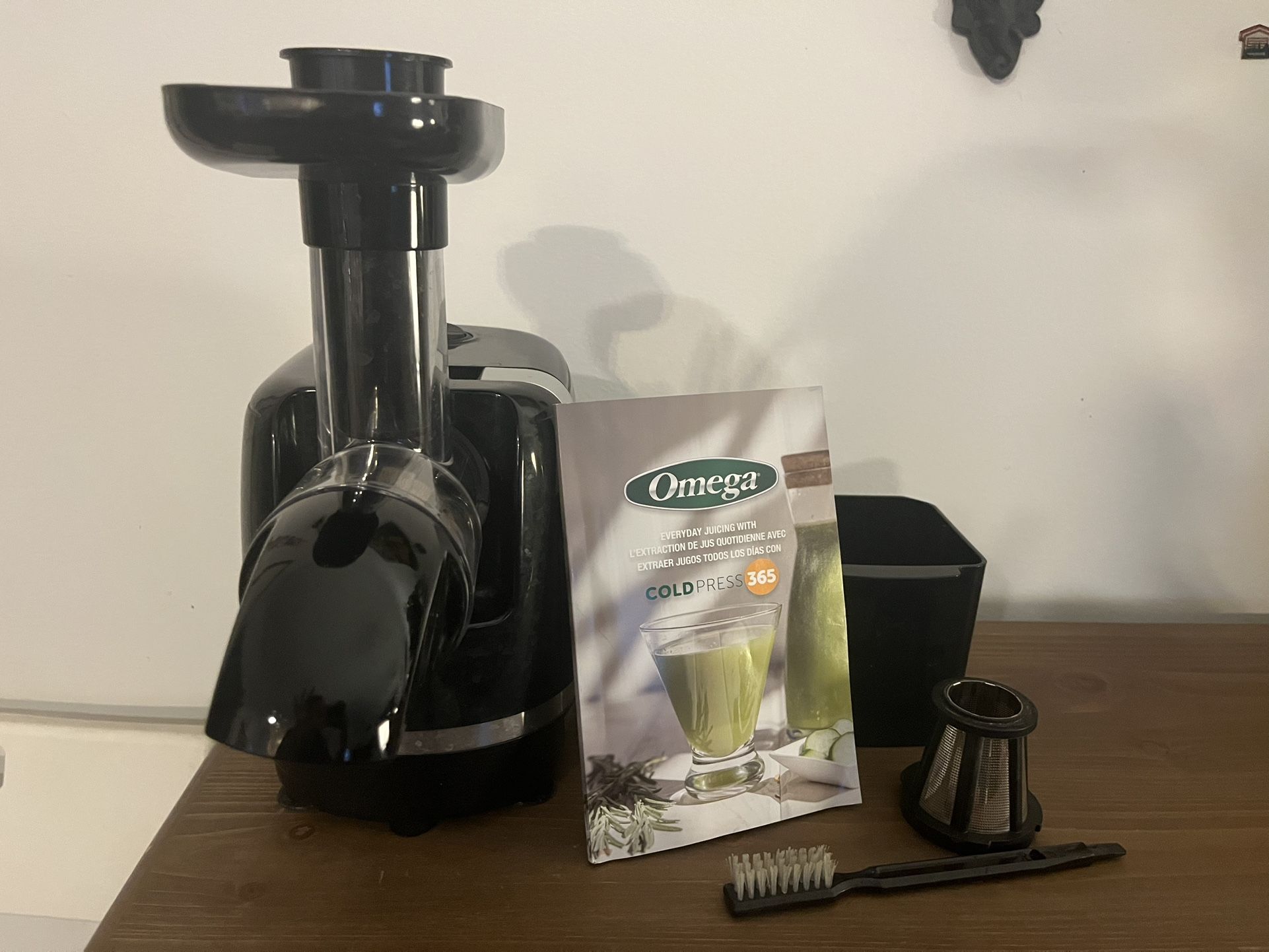 Omega Cold Press 365 Juicer