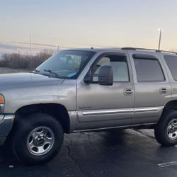 GM/GMC/CHEVY Wheels  Size Tires: LT235/85R16 6 Lugs 5.5 inch 