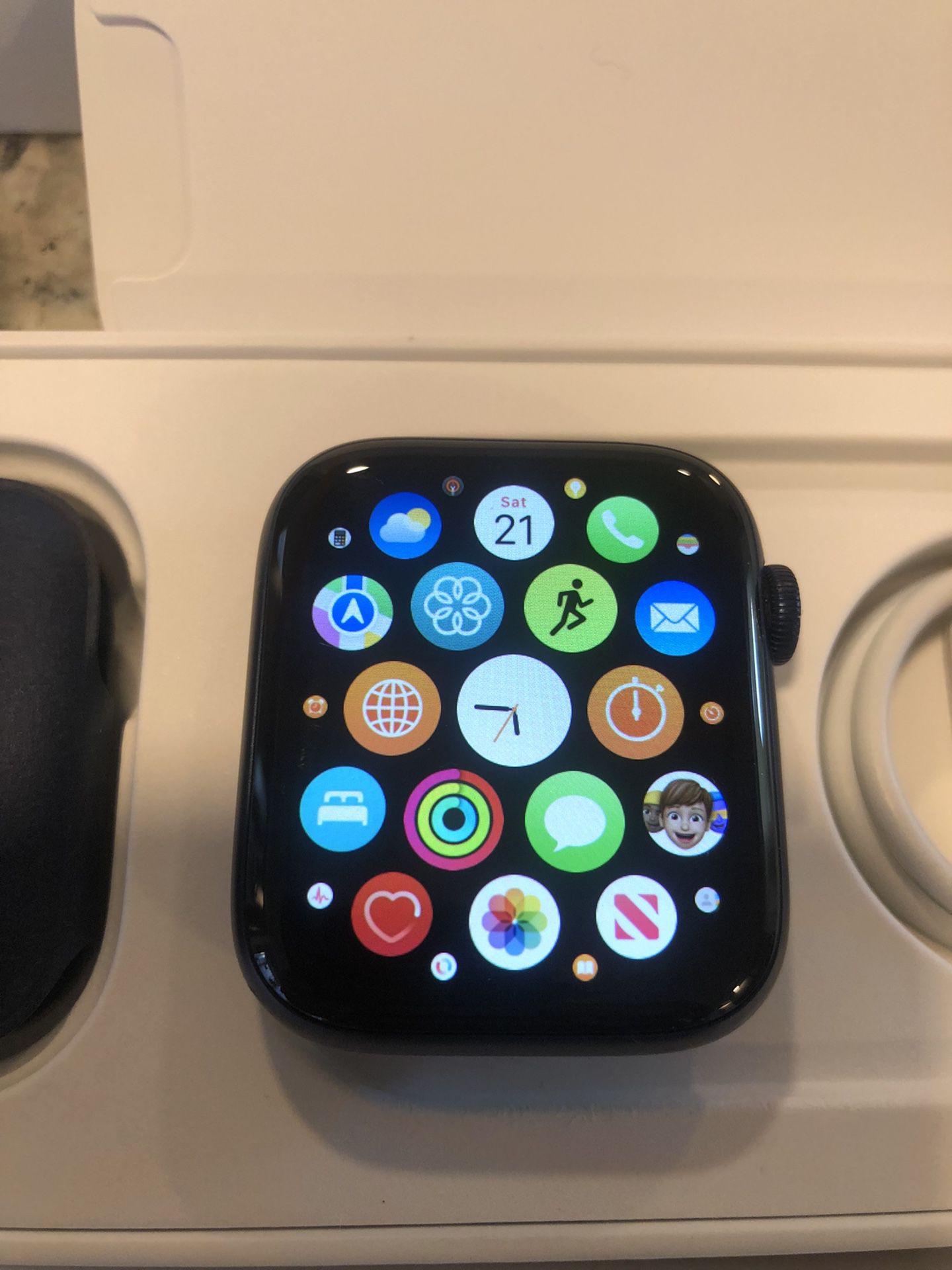 Almost Apple Watch 6 GPS+ Cellular