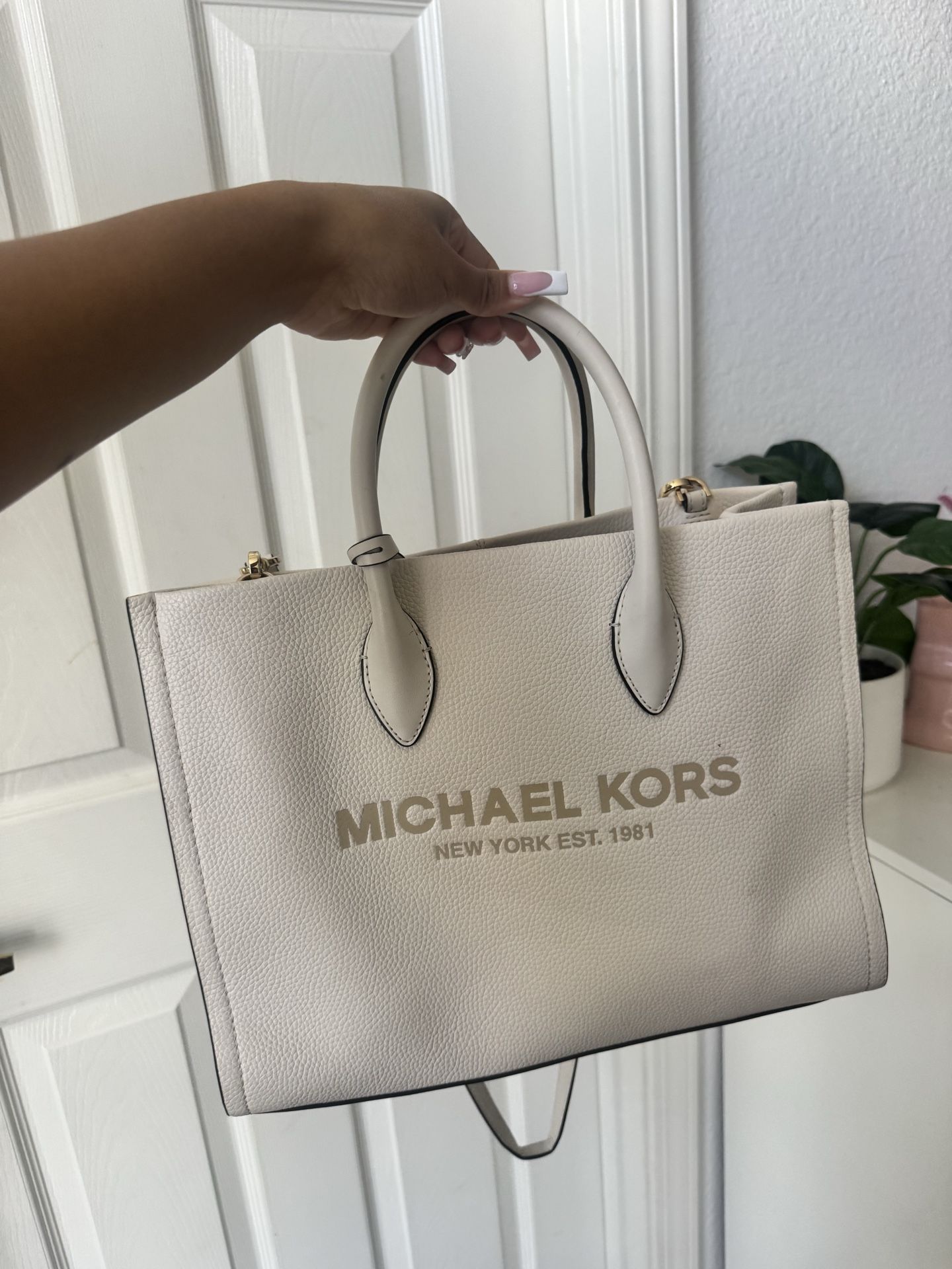 Micheal kors purse