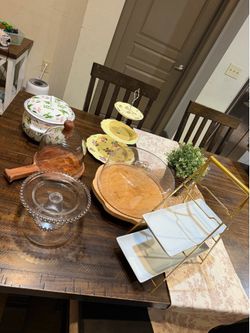 Moving Sale!! Serving and kitchen stuffs