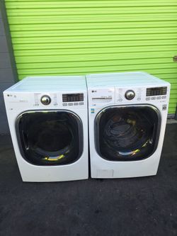 LG Washer and Gas Dryer Set