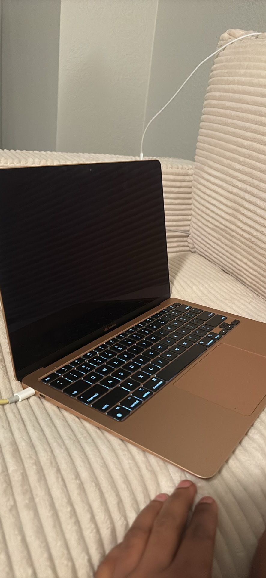 2019 Broken Screen MacBook Air