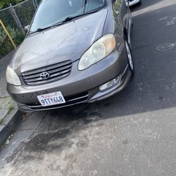2004 Toyota Corolla 