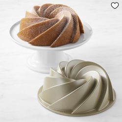 Nordic Ware Nonstick Cast Aluminum Heritage Bundt® Pan