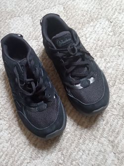 Sketchers women shoes size 7.5
