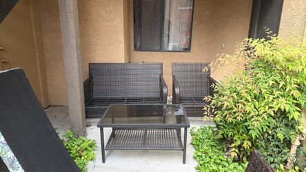 4 Pc Patio Furniture Set