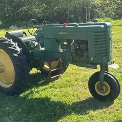 John Deere Tractor 