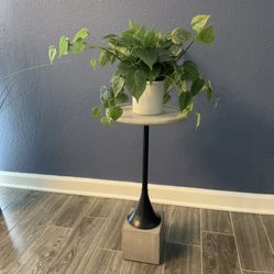 End Decorative Table