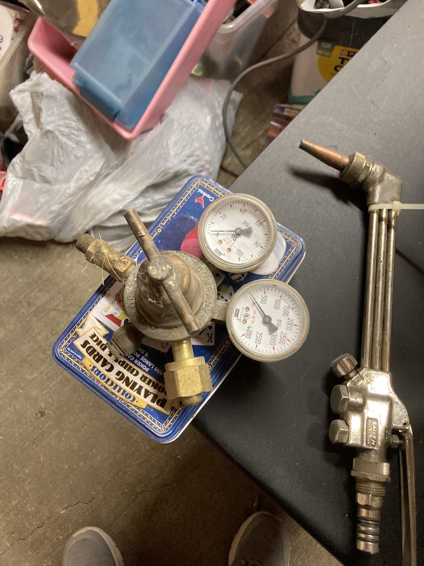 Oxygen Regulator For A Torch