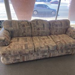 LAZYBOY COUCH