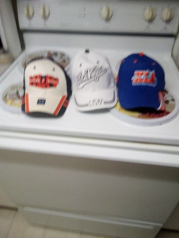 3 Caps