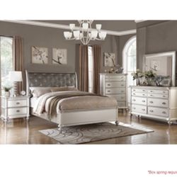 Beautiful Contemporary King size Complete Bedroom Set. Mattress Sold Separately 