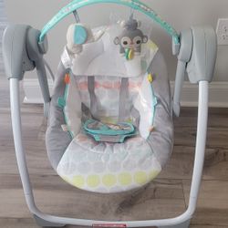 Brand New Baby Swing With 10 Settings