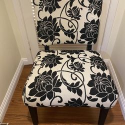 Black & White Accent Chair 