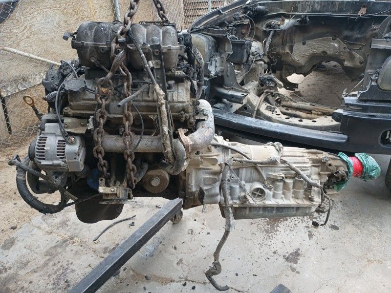Toyota Tundra Atomic V6 3,4 Year 01 Engine and transmission for sale.
Together or separate