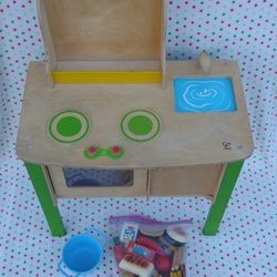 Hape My Creative Cookery Club Kid's Wooden Play Kitchen & Play Food 