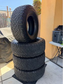 BF Goodrich all-terrain 315/70/17”  about 45%