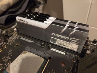 G Skill Trident Z DDR4 RAM 8Gx4 (f4 3200c16d 16gtzr)