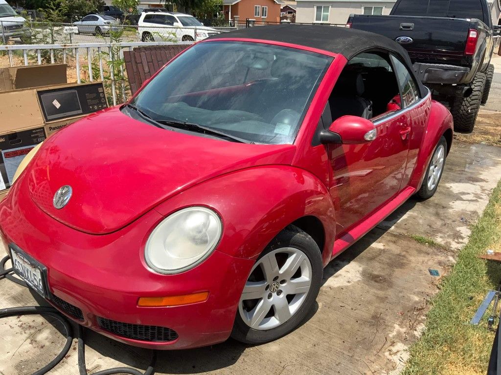 2007 Volkswagen Beetle Convertible FULL PART OUT for Sale in San