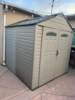 Rubbermaid 7x7 storage shed