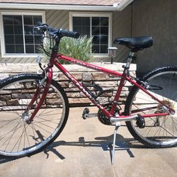 Burgundy Schwinn Clear Creek Bike