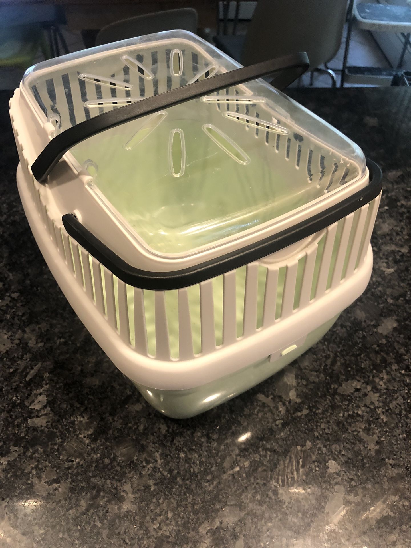 Per Carrier Cage