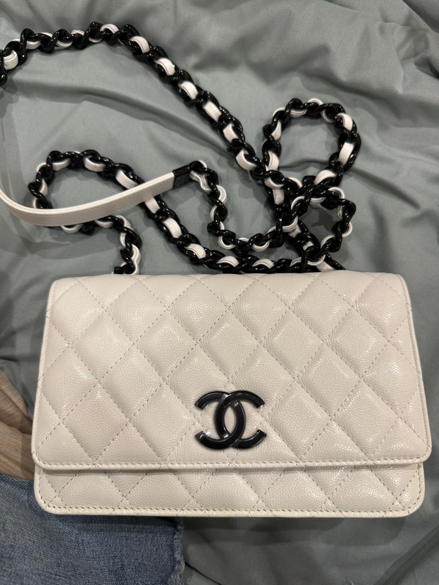 Chanel Caviar Quilted My Everything Wallet On Chain WOC White