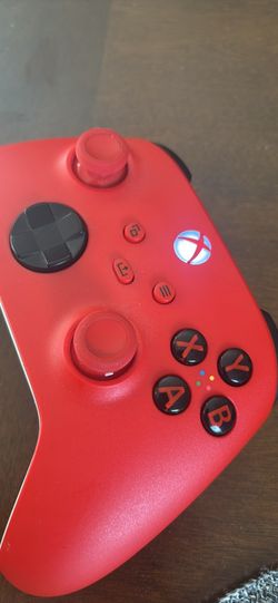 Xbox controller, steel series keyboard & razor mouse
