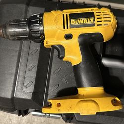 DeWalt (old) DC759 Drill