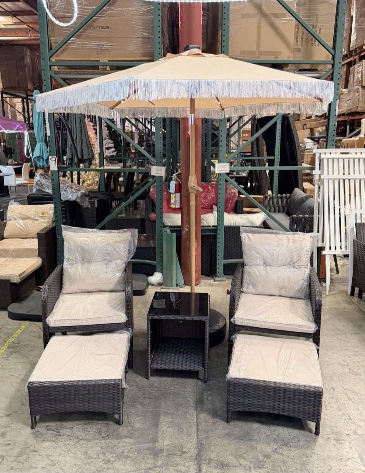 $175.00 Free Umbrella!! New 5 pcs Outdoor Patio Set Chair Table Ottoman Chaise Footstep