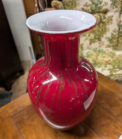 Vibrant Red Art Glass Vase with Streaked Design