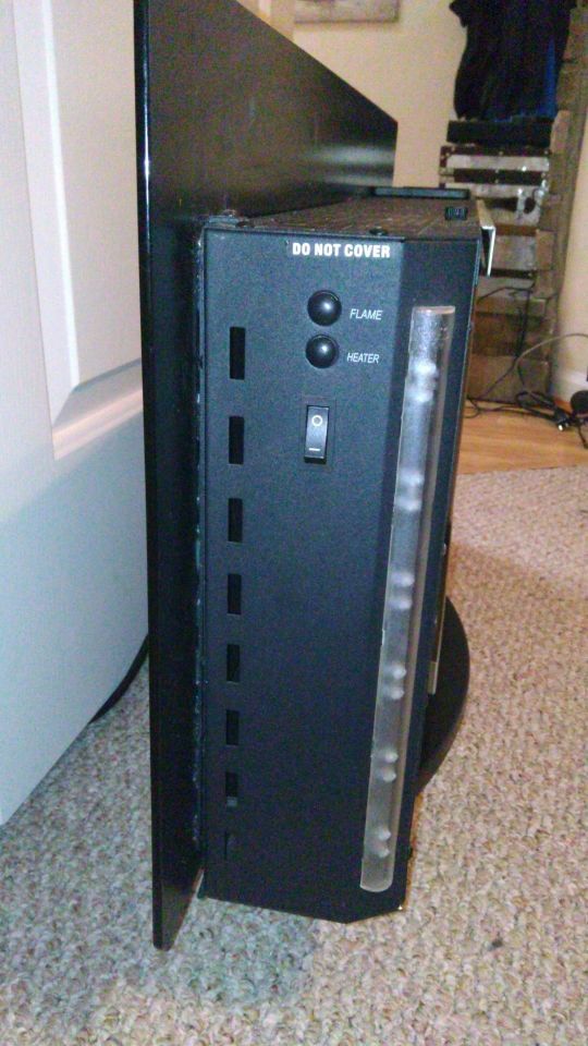 Winter is comingWarm up by a fire Electric Fireplace Model# EM27F0101 In  great condition! for Sale in Yorktown, VA - OfferUp