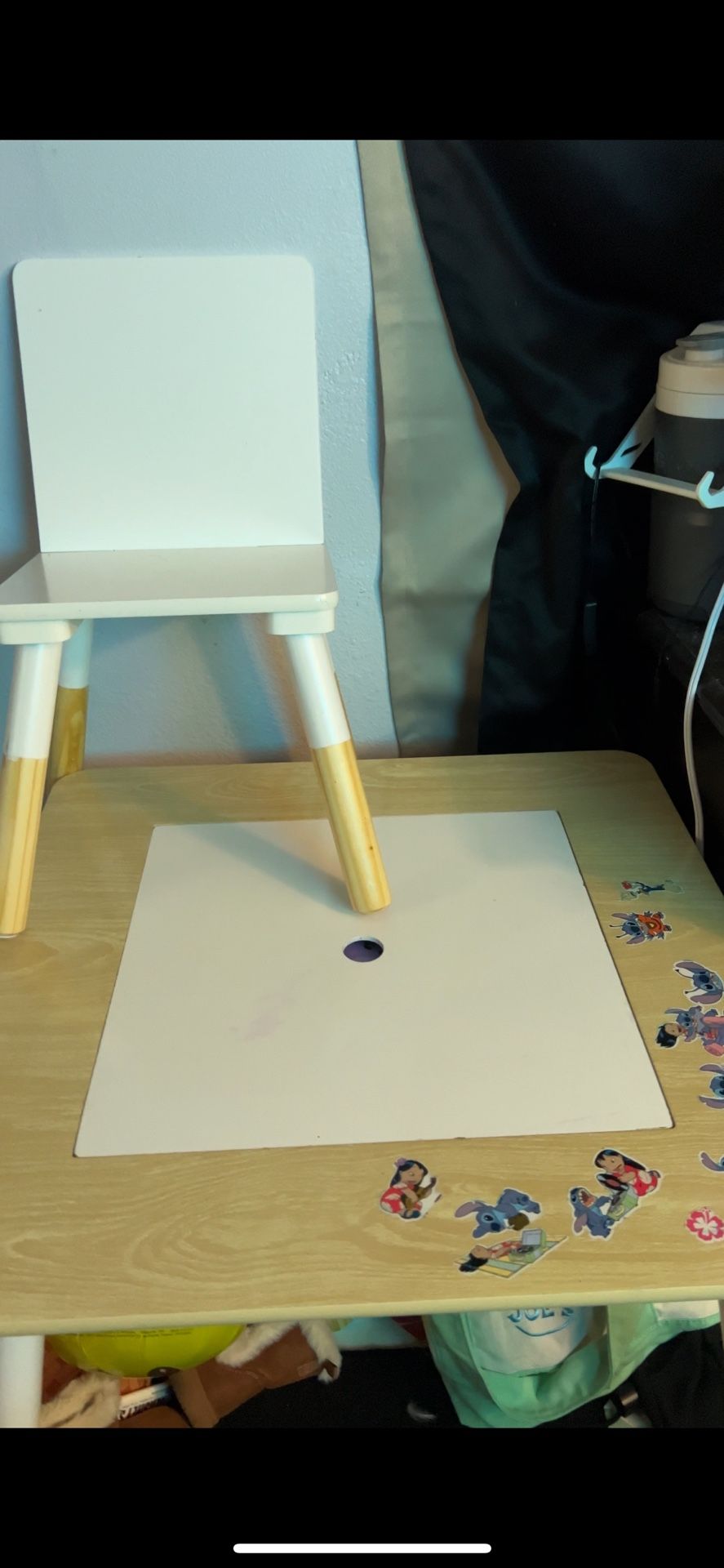 Kids Table With 2 Chairs