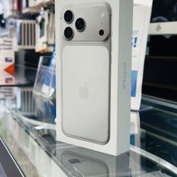 iPhone 17 Pro Max (Factory Unlocked) 