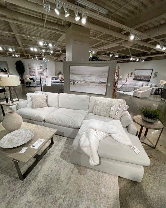 ✨️Same Day/ Next Day Delivery✨️Elyza Ivory Linen Cloud Modular Sectional with Chaise Ashley 