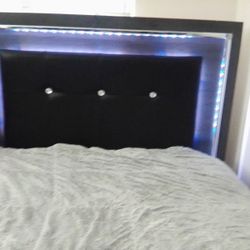 Light Up Full Size Bed & Full Size Mattress 