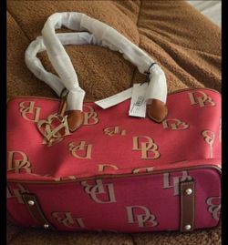 Dooney & Bourke