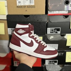 Jordan Artisanal Team Red 1s size 9 VNDS