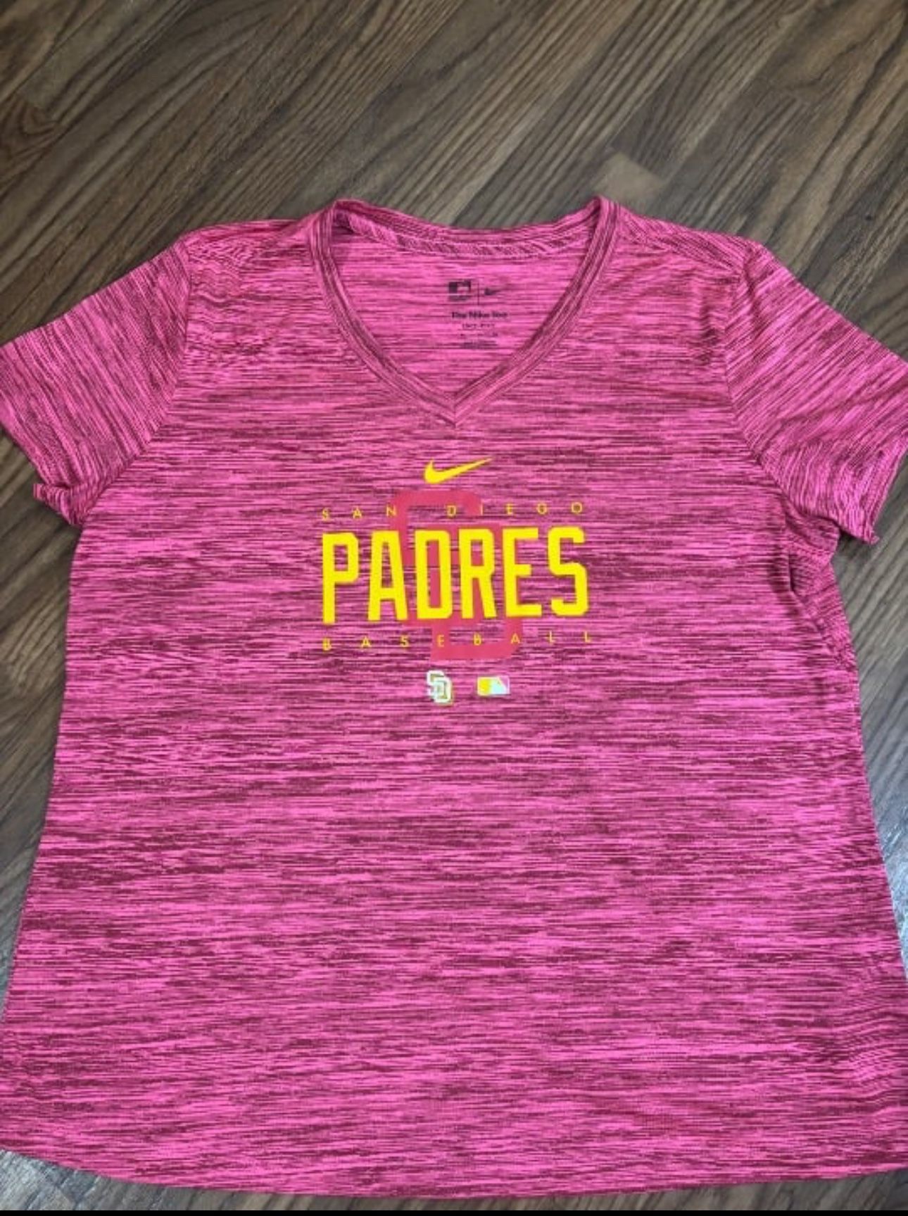 Nike Dri Fit * Woman’s San Diego Padres Pullover Tee * Size XL