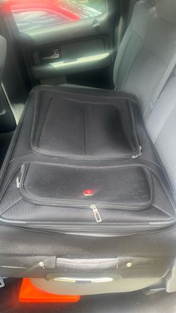 Wenger Black Softside Rolling Luggage